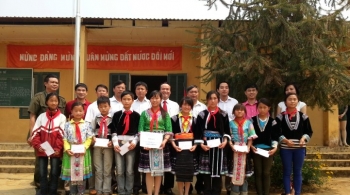  Chuyến đi từ thiện tới các vùng khó khăn của Vicen Group tại Lai Châu
